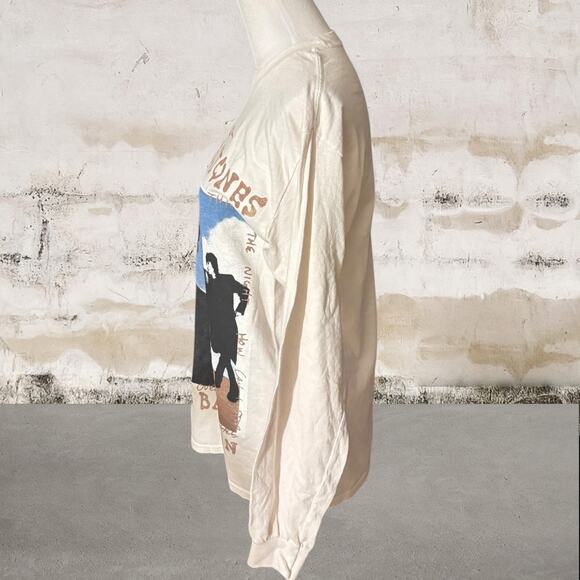 Urban Outfitters NWOT Rolling Stones Bridges To Babylon Graphic Tee Small - Picture 2 of 4